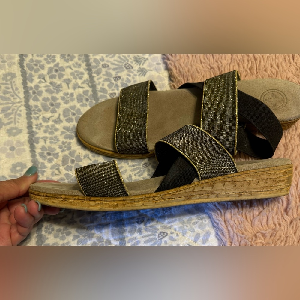 Charleston Shoe Co. Size 11 Collins wedge sandal